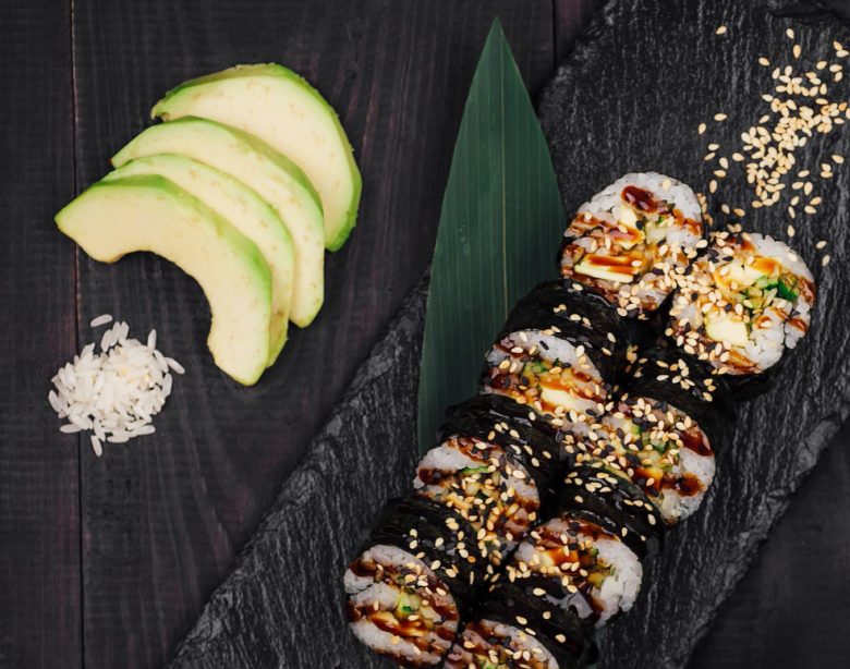 Sushi com cebola palha: saiba como combinar